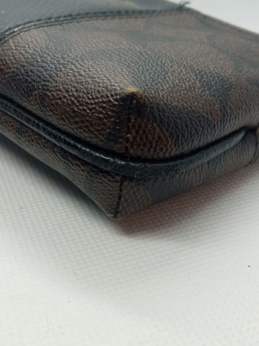 COACH SIGNATURE WRISTLET - Picture 12 of 12